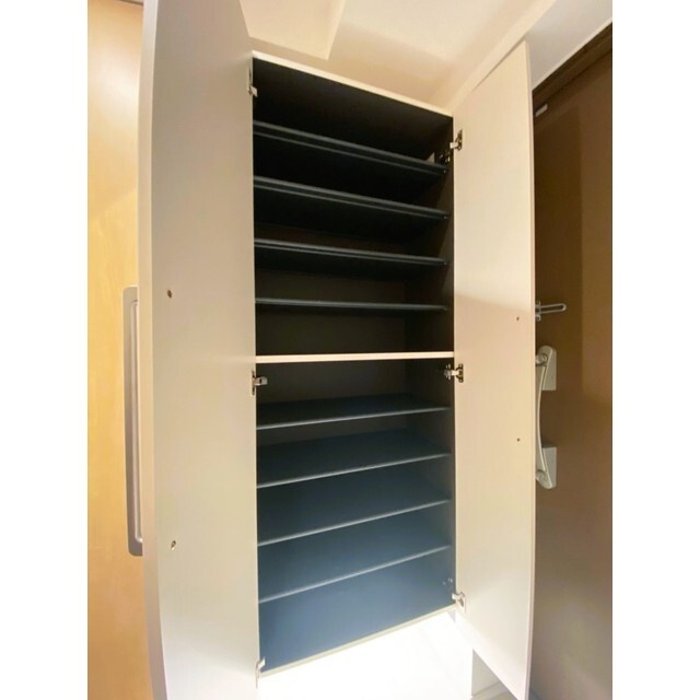 ＲＩＳＥ　ＣＯＵＲＴ　Ｇ＆Ｇの内装