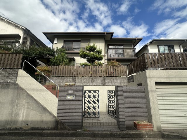 明石市朝霧台戸建の外観