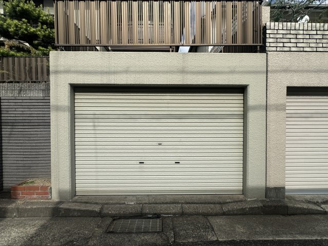 明石市朝霧台戸建の駐車場