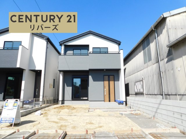 名古屋市西区見寄町の新築一戸建の外観|☆２号棟☆　　いつでもご案内出来ます♪（お問合せ当日、平日、水曜、夜間もＯＫ）　南面道路！　敷地４５．３３坪！　駐車楽々並列２台ＯＫ！　スーパーやコンビニ、小・中学校など周辺環境充実♪