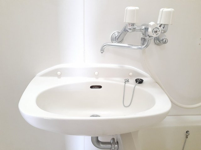 エルディム橋本の洗面所|コンパクトで使いやすい洗面所