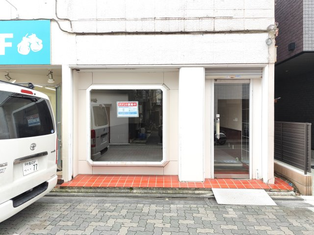 コーポいづみのエントランス