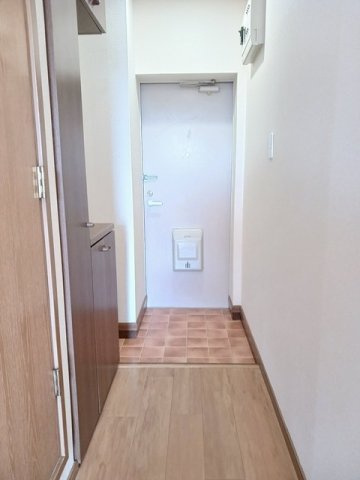 エスポワール城東Ｂの玄関|落ち着いた玄関です