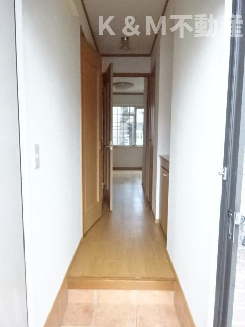 リトル・シャトウＹの玄関|きれいな玄関です