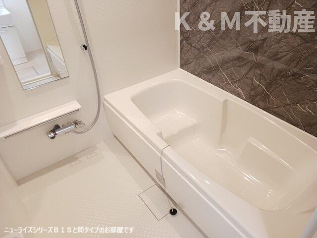 ＤＫ　ＳＷＡＮの浴室|落ち着いた空間のお風呂です