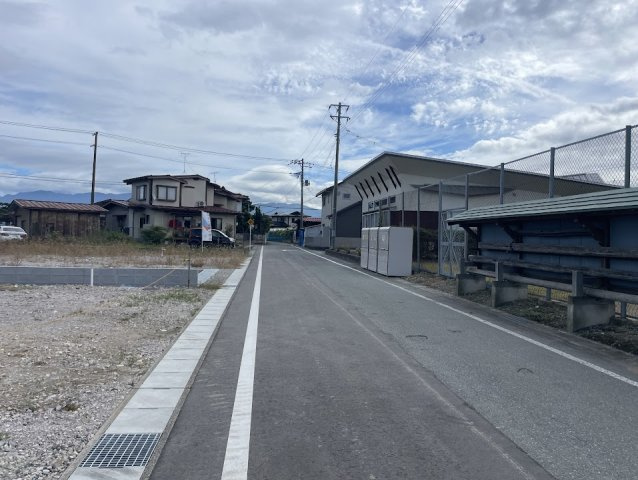山形市吉野宿第1【新築建売住宅】1号棟の前面道路含む現地写真|前面道路