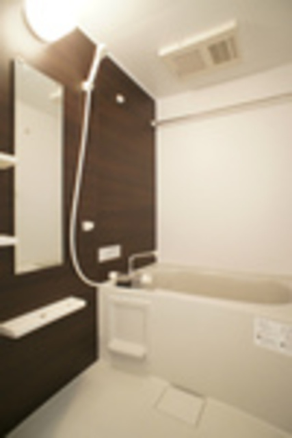 リブリ・さいたま新都心の浴室|清潔感のあるバスルーム。
