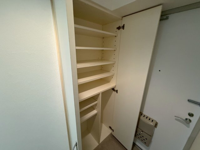 クレール千里中央の収納