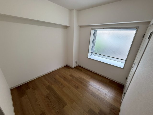 クレール千里中央の洋室