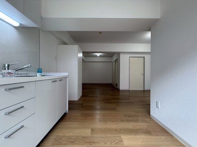 クレール千里中央の居間・リビング