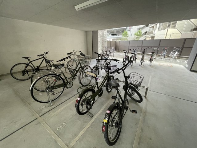 レオンコンフォート新梅田のその他共用部分|レオンコンフォート新梅田　駐輪場