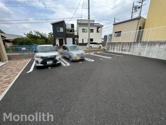 B・Cマンションの駐車場