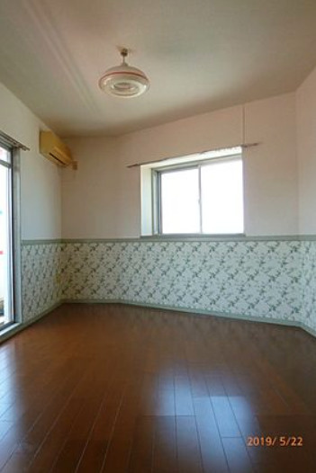 プレーンビル【10,000円キャッシュバック対象物件】の内装|内装は落ち着いています