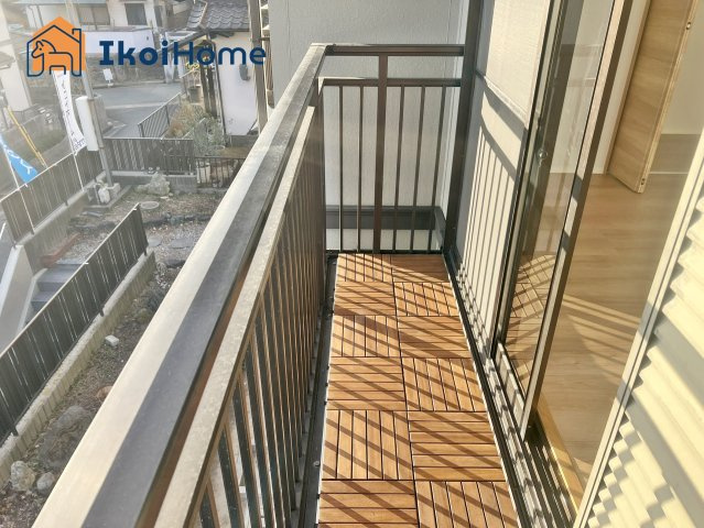 明石市朝霧台　中古戸建のバルコニー|【ホームページに現地動画掲載中】●年中無休：当日予約可●バルコニーには屋根はございません！