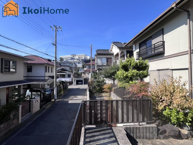 明石市朝霧台　中古戸建のバルコニー|【ホームページに現地動画掲載中】●年中無休：当日予約可●徒歩圏内の生活施設が多々あります。