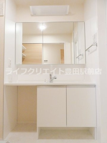 メタルフォックスの独立洗面台