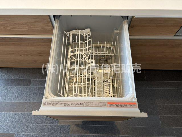 ルネ枚方の設備|食器洗い乾燥機
■物件内覧・資金計画相談・住宅ローン相談、リフォーム相談、お問合せ受付中■
※当日・翌日のご内覧、ご相談はお電話でのお問合せがスムーズです！