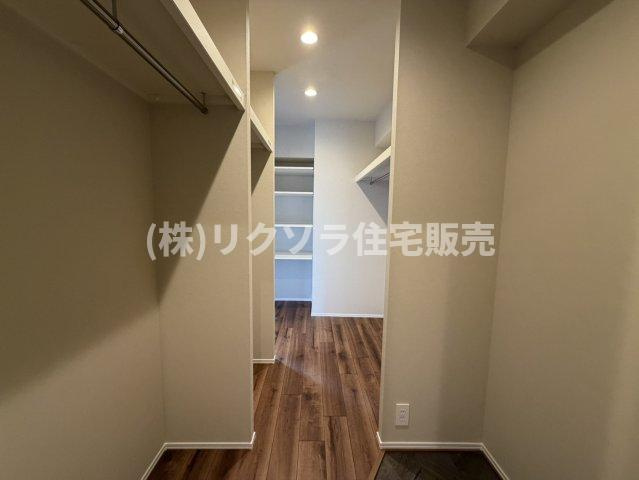 ルネ枚方の収納|ウォークインシューズクローク
■物件内覧・資金計画相談・住宅ローン相談、リフォーム相談、お問合せ受付中■
※当日・翌日のご内覧、ご相談はお電話でのお問合せがスムーズです！