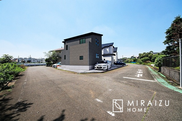 【完成予想図】 | 贅沢な暮らしにぴったり設備が魅力♪家事導線の良い水回りで毎日綺麗家事もラクラク♪早朝、夜間問わず現地見学＆周辺環境ご案内致します♪
