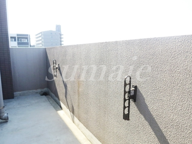 コンフォリア赤羽岩淵のバルコニー|バルコニーに洗濯物を干せます♪