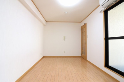 【洋室】 | ドゥエリング成育