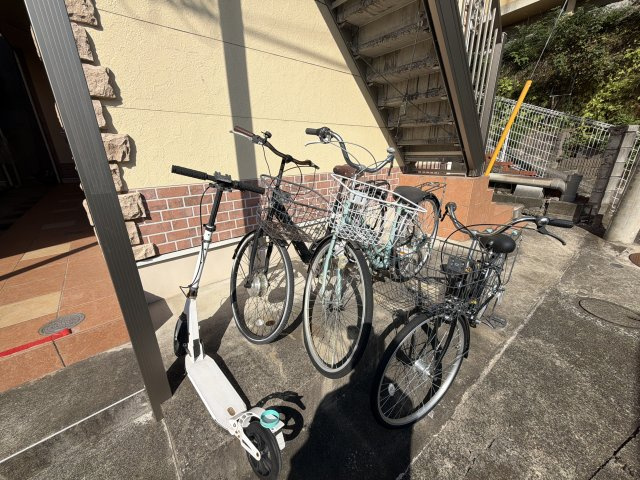 横浜市鶴見区東寺尾中台のアパートのその他共用部分