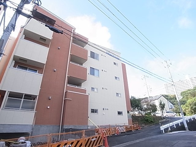 神戸市須磨区妙法寺字大津江の賃貸マンションの外観