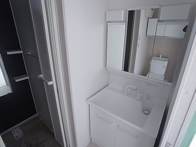 神戸市須磨区妙法寺字大津江の賃貸マンションの洗面所|シャンプードレッサー