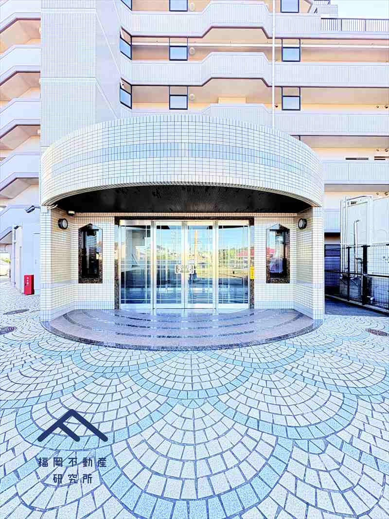 アンピール海の中道IIのエントランス