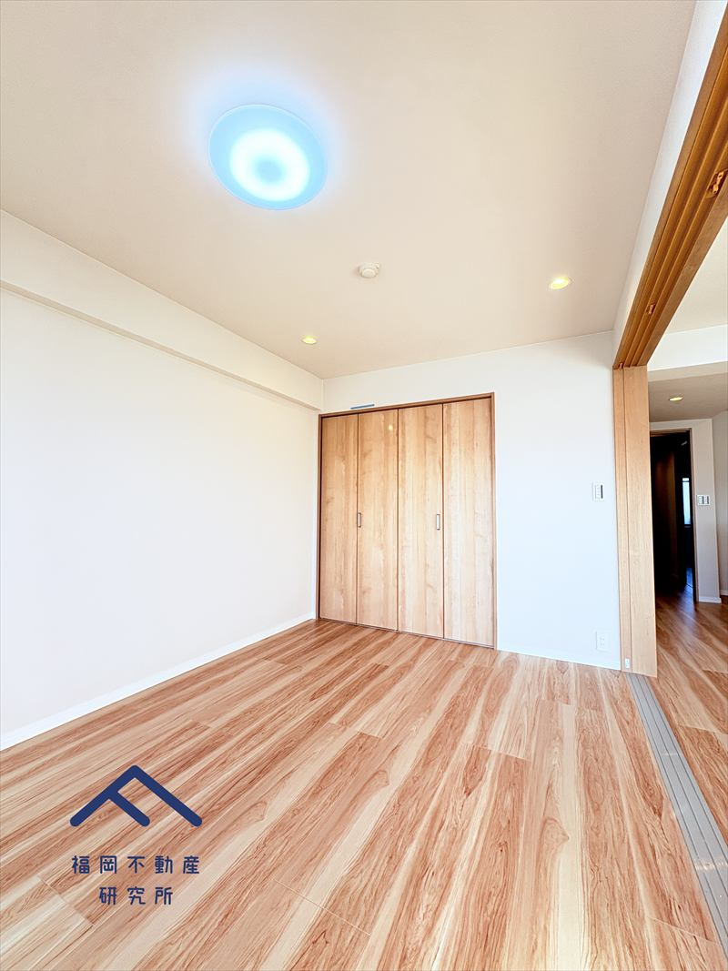 アンピール海の中道IIの洋室