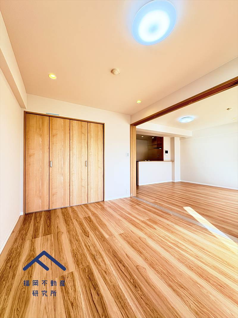 アンピール海の中道IIの洋室