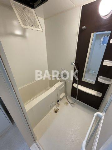 カーサエンペサールの浴室