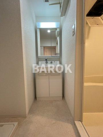 カーサエンペサールの洗面所