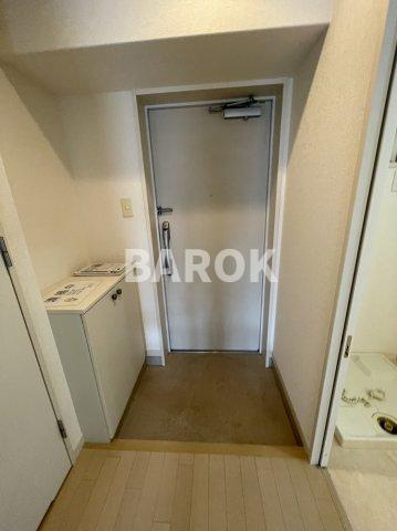 カーサエンペサールの玄関