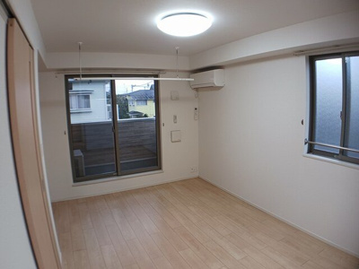 【居間・リビング】 | ミドルコート