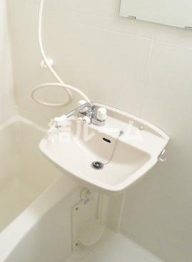 新宿区下落合４丁目の賃貸マンションの洗面所