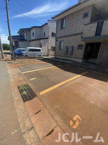 エクセレント桜花エムヴェール エムヴェールの駐車場