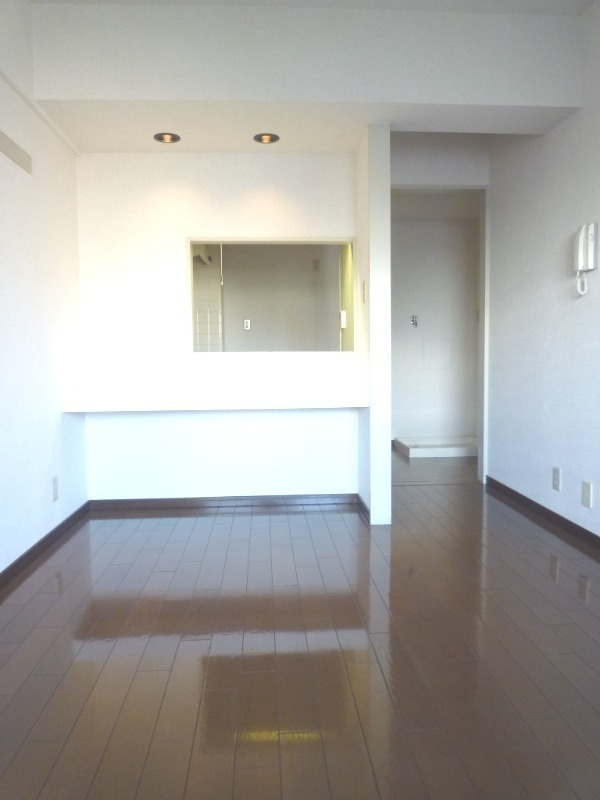 粟飯原マンションの居間・リビング