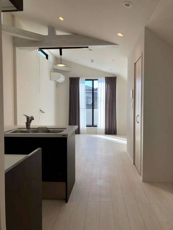 高田東戸建の居間・リビング