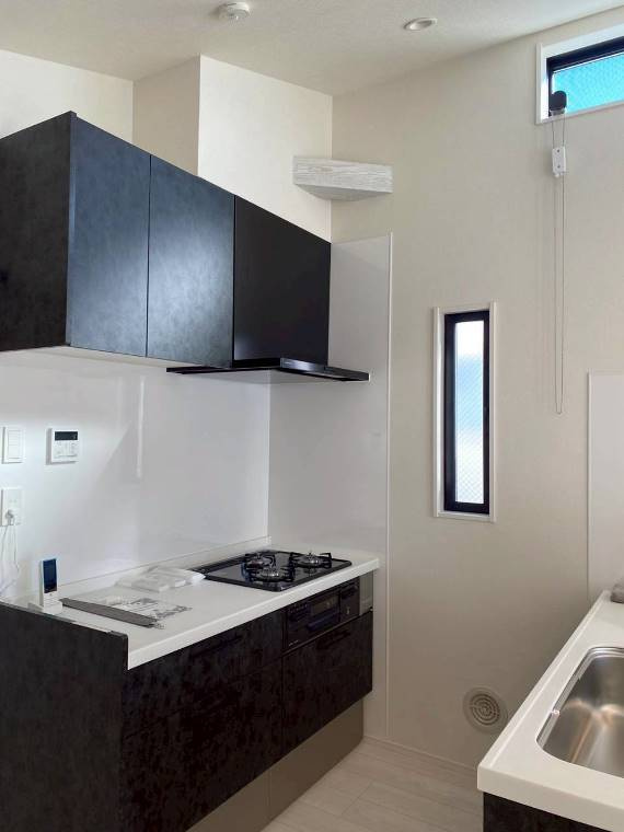 高田東戸建のキッチン