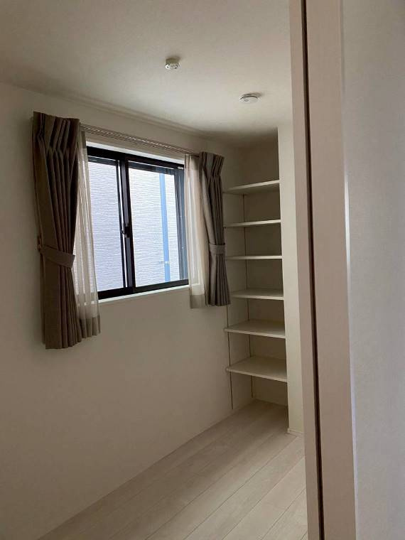 高田東戸建の寝室