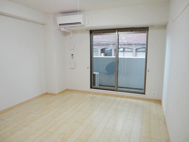 アメニティ万代の居間・リビング