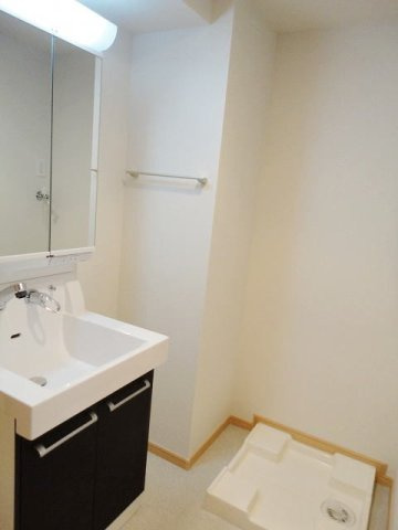 アメニティ万代の洗面所