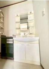 【独立洗面台】 | 小田原市浜町４丁目　古家付き土地　「小田原駅」徒歩19分