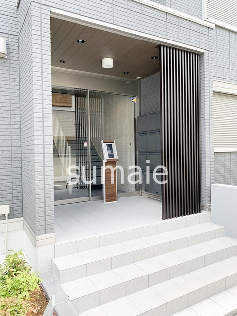 メゾン・ド・アヴニールのエントランス|清潔なエントランスです