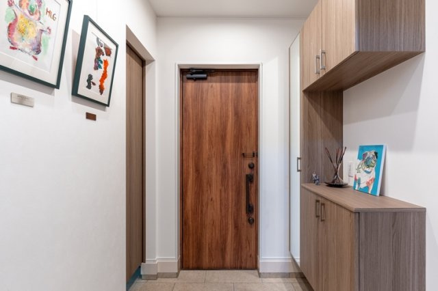 金森戸建の玄関