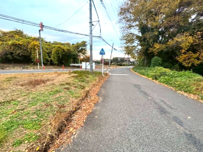 土地　狭山市笹井の前面道路含む現地写真|建築条件無し