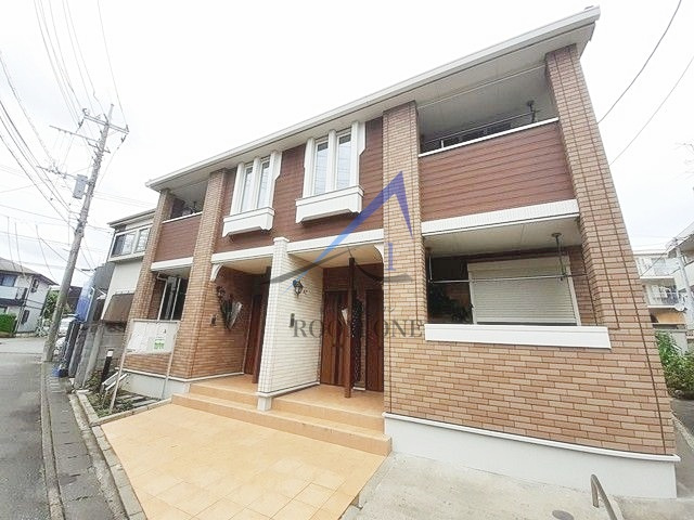 アゼリアの外観|外観です。