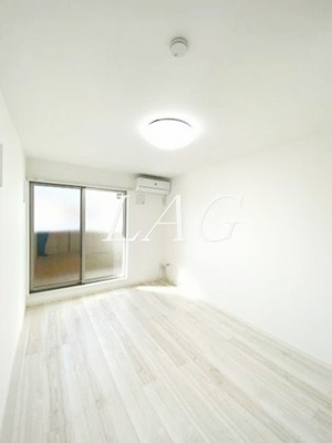 【居間・リビング】 | アザーレ・キュリオス柿生 | 洋室のお部屋です。