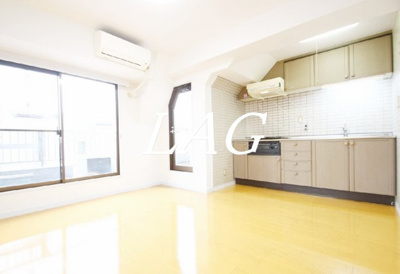 【居間・リビング】 | ラ・ルース国立 | 洋室のお部屋です。